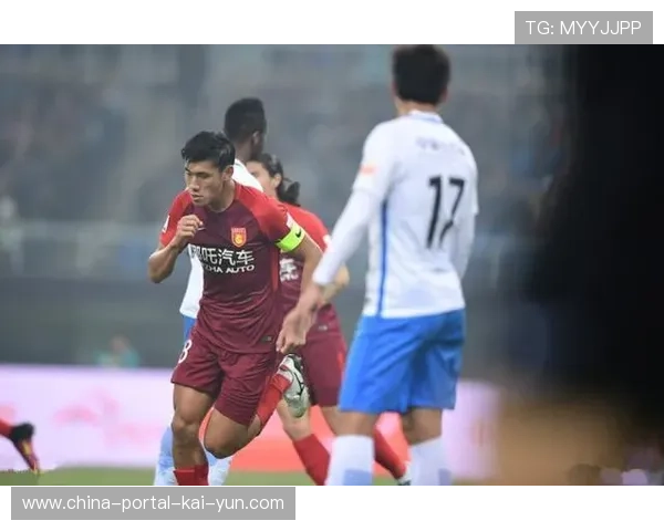 中场争夺空间压缩,边路成攻防主战场 中场争夺空间压缩,边路成攻防主战场